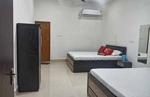 Purulia Hotel | Om resort