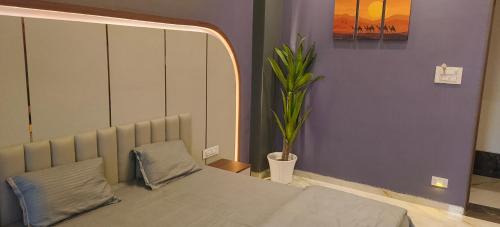 Rajura Hotel | Om Sai Ram Hotel