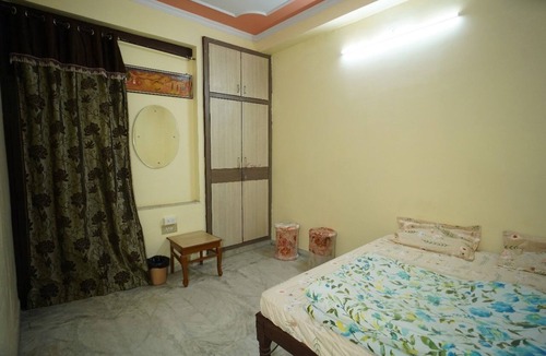 Tonk Road Hotel | Om Trance Homestay