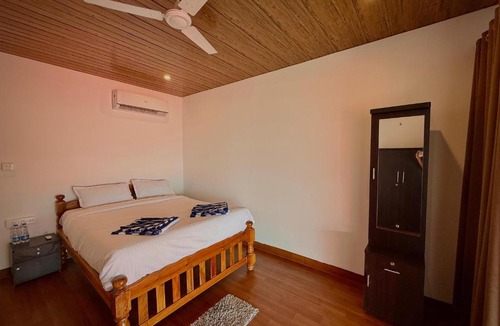 Agonda Resort | Omkar Beach Bungalow
