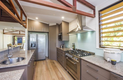 Horseshoe Bay House | On the Beach