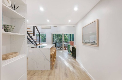 Grange Apartment | On the Brook - Private 2 bed + loft and pool