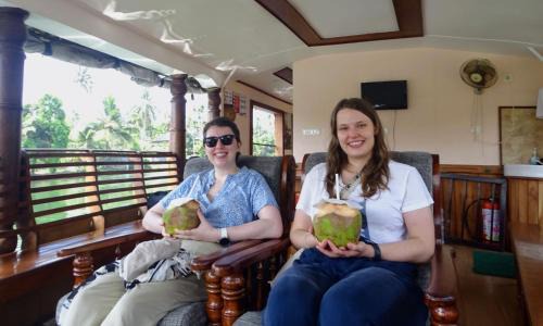 Kumarakom House | One Bed Room Houseboat