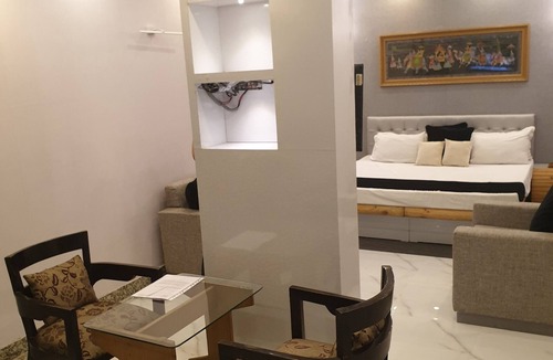 Vasant Kunj House | One bedroom luxurious apartment close to airport