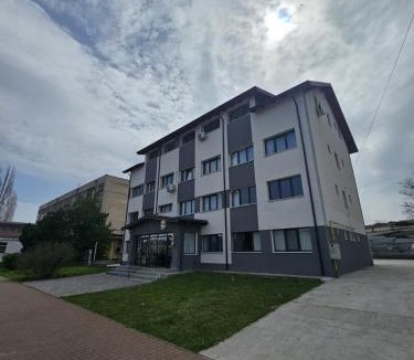 Onesti Apartment | Onesti Residence Booking