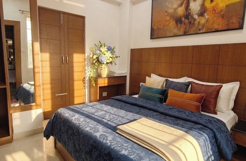 The Mall Road Hotel | Opal Villas