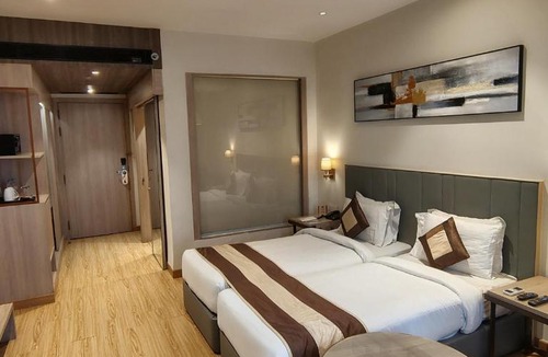 Vaishali Hotel | Orana Hotel & Convention ,Vaishali 1 Minute Walk from Vaishali Metro Station