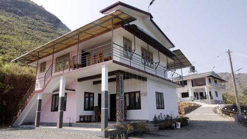 Elappara Resort | Orange International Resort Vagamon Pool Villa