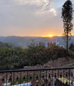 Kodaikanal Cabin | Orange Muttai