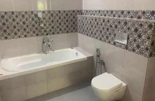 Tindivanam Hotel | Orange Orchid 6BHK Private Pool Villa