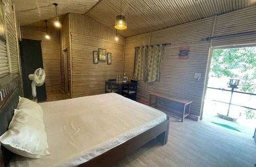 Kasiyalekh Hotel | Orchard Hill Retreat