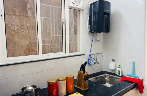 Hadapsar Apartment | Orchid 002 City View Couple friendly Amanora Town
