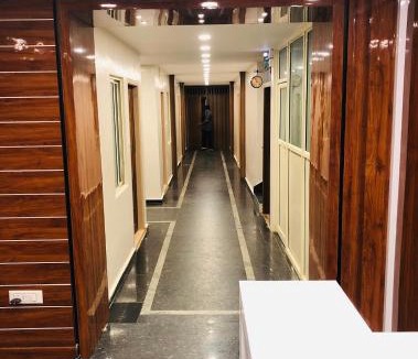 Bommasandra Hotel | Orchid Home