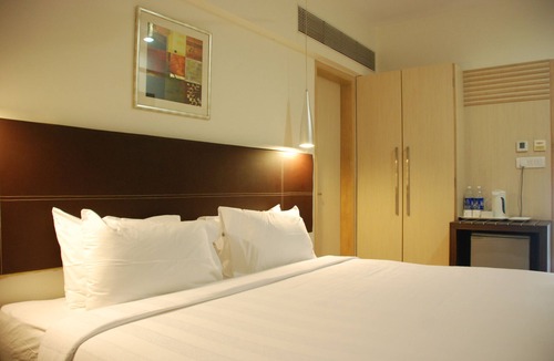 Khar Hotel | Oriental Residency Hotel
