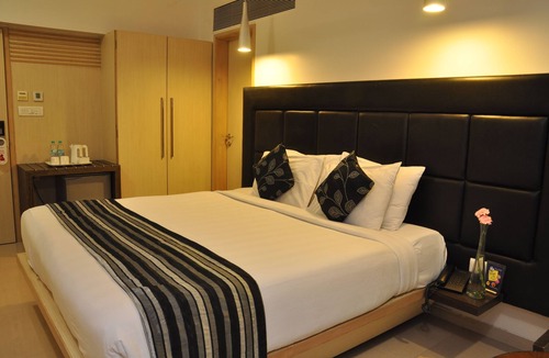 Khar Hotel | Oriental Residency Hotel