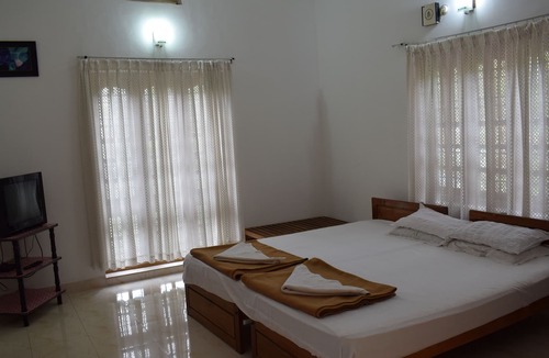 Thekkady Bed & Breakfast | Oriole Homestay - A nest in the Ghat