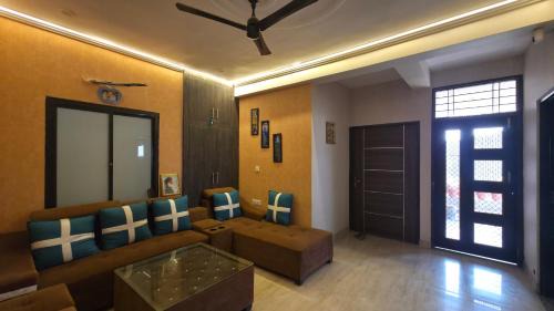 Sanganer House | OSHO Villa Homestay Near Airport