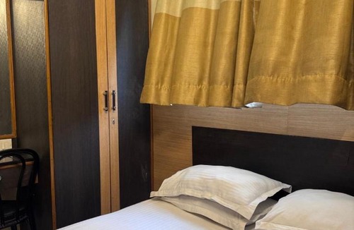 Park Street Apartment | Ostro Inn 1BHK Service Apartment Shakespeare Sarani