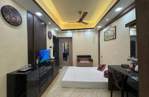 Park Street Apartment | Ostro Inn Royal Studio Apartment Shakespeare Sarani