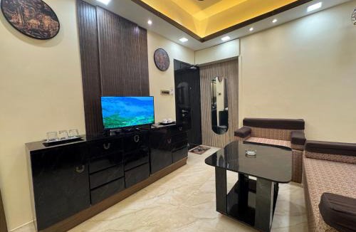 Park Street Apartment | Ostro Inn Royal Studio Apartment Shakespeare Sarani