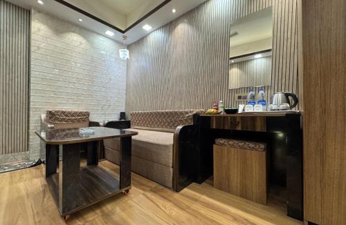 Park Street Apartment | Ostro Inn Studio Apartment