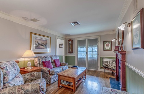 Sofala Bed & Breakfast | Our guest house is the perfect home away from home