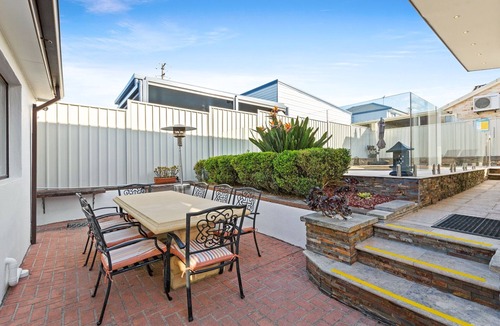 Bexley House | Outstanding 4-Bed Home with Garden, Pool & More