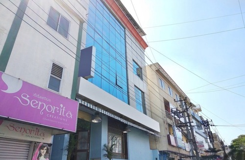 Yeshwanthpur Hotel | OYO 12083 Hotel Champion Inn