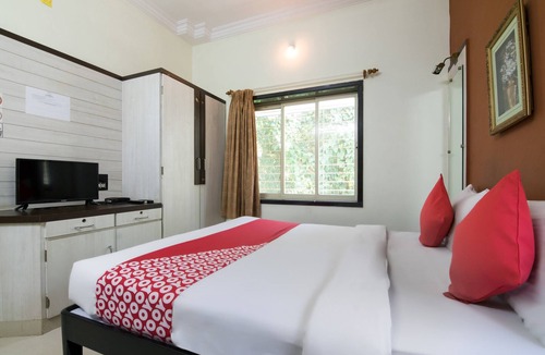 Electronics City Hotel | OYO 12737 JK Residency