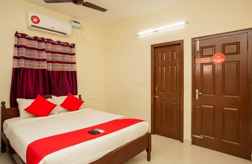 Injambakkam Hotel | OYO 15701 River View Residency