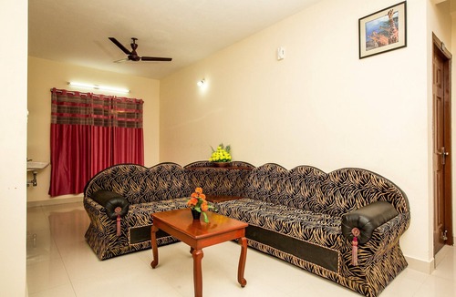 Injambakkam Hotel | OYO 15701 River View Residency