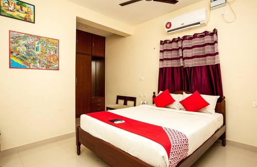 Injambakkam Hotel | OYO 15701 River View Residency