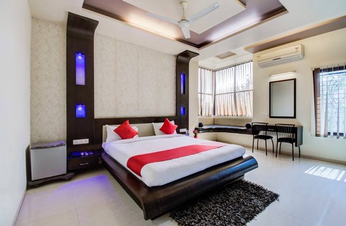 Amravati Hotel | OYO 24838 Hotel Neelam