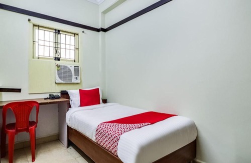 Periamet Hotel | OYO 39935 Elite Residency