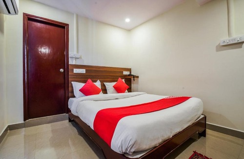Gachibowli Hotel | OYO 588 KMR Hospitality Services