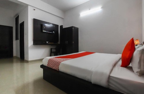 Bedla Hotel | OYO 62422 Hotel Kriti Palace