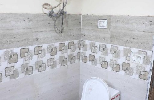 Faridabad Hotel | OYO 90727 Tree House