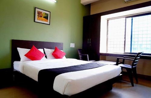 Kyathsandra Hotel | OYO Chinthu Comforts