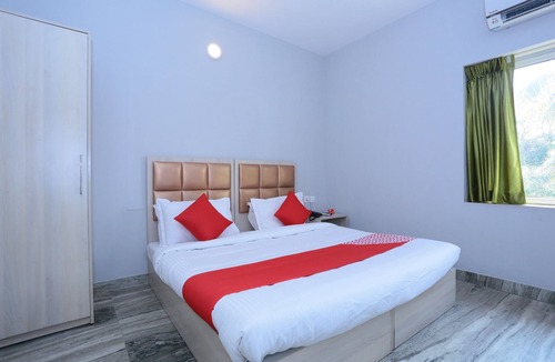 Palayam Hotel | OYO Flagship 16910 Hotel Prince Palace