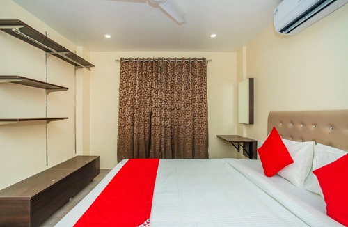 Ejipura Hotel | OYO Flagship 18680 Olivia Comforts