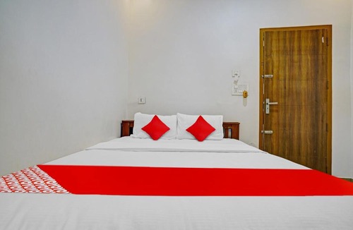 Perumbavoor Hotel | OYO Flagship 80813 Apk Ac Rooms