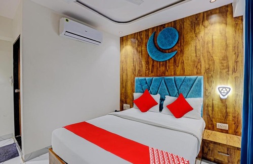 Bopal Hotel | OYO Flagship Hotel Pleasant Villa