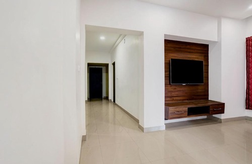 Kakinada Hotel | OYO Hotel O Ashok Nagar Near JNTU College