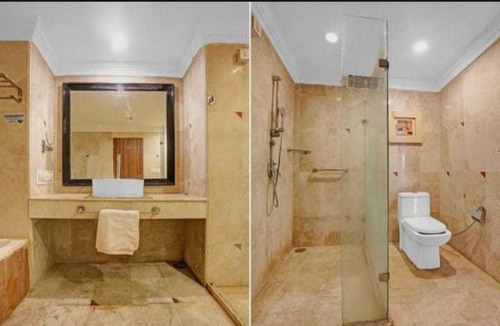 Tughlakabad Hotel | OYO Hotel Raas Near Crown Plaza
