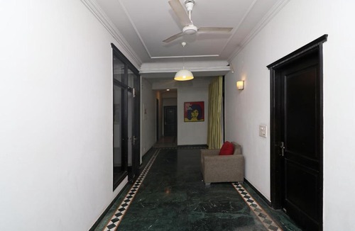 Chendhare Hotel | OYO Muktai Nest