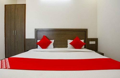 Mahipalpur Extension Hotel | OYO Stars Villa