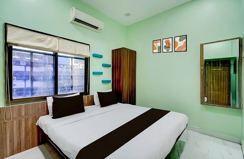 Pimpri Colony Hotel | P1 Staycation