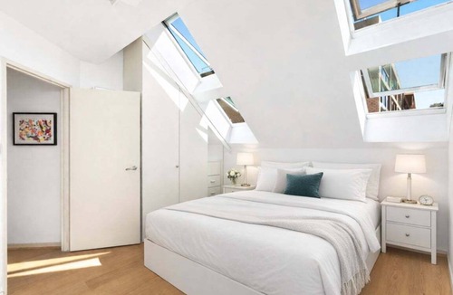 North Sydney Apartment | PAC24 - North Sydney Stylish Loft | Contemporary Finishes