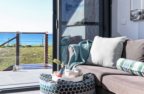 Wooli House | Pacific Dawn on The Beach