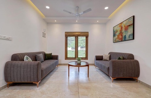 Pirmed Bed & Breakfast | Pakoid Cottages